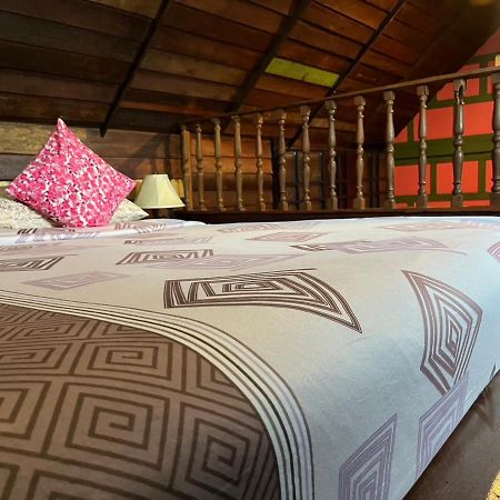 Tamarind Guesthouse فرا ناخون سي أيوتثايا المظهر الخارجي الصورة