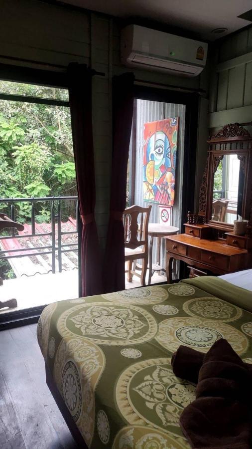 Tamarind Guesthouse فرا ناخون سي أيوتثايا المظهر الخارجي الصورة