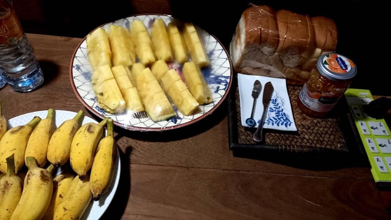 Tamarind Guesthouse فرا ناخون سي أيوتثايا المظهر الخارجي الصورة