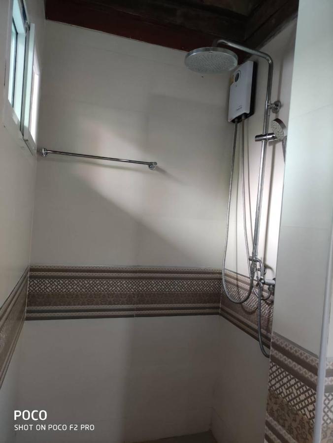Tamarind Guesthouse فرا ناخون سي أيوتثايا المظهر الخارجي الصورة