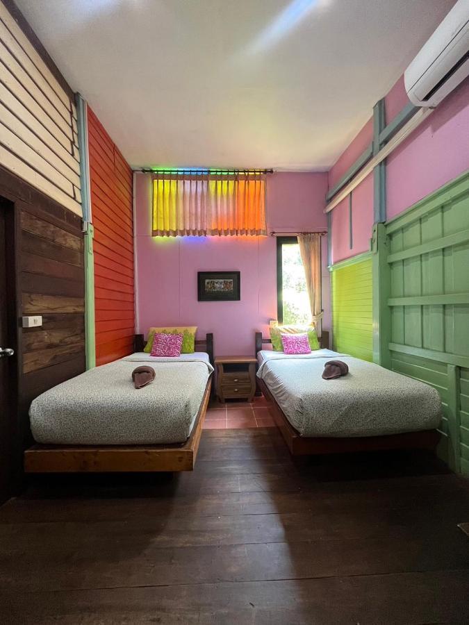 Tamarind Guesthouse فرا ناخون سي أيوتثايا المظهر الخارجي الصورة